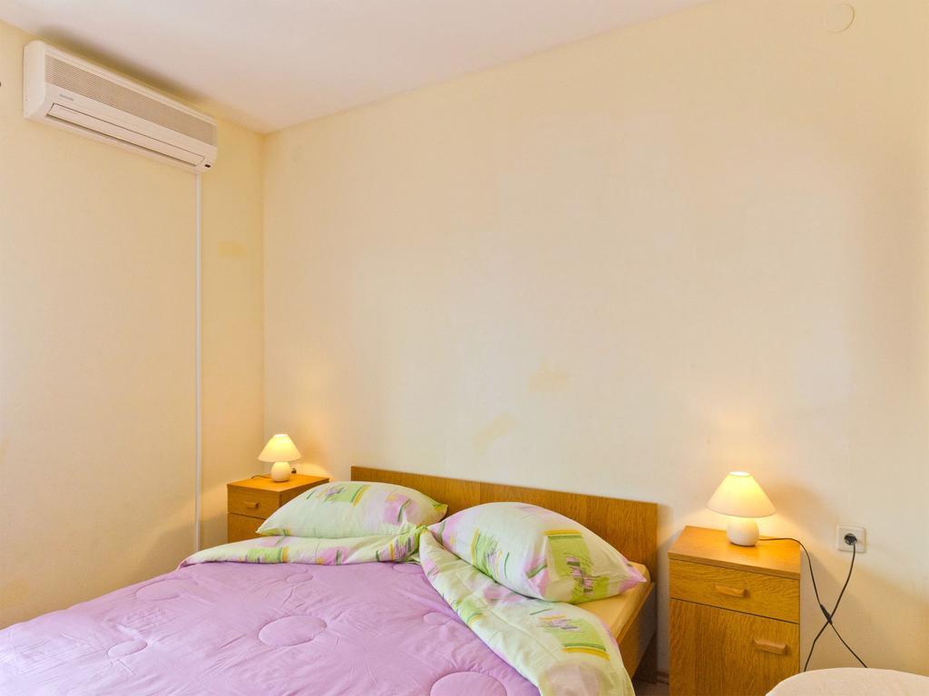 Apartments Srhoj Stari Grad  Exterior foto